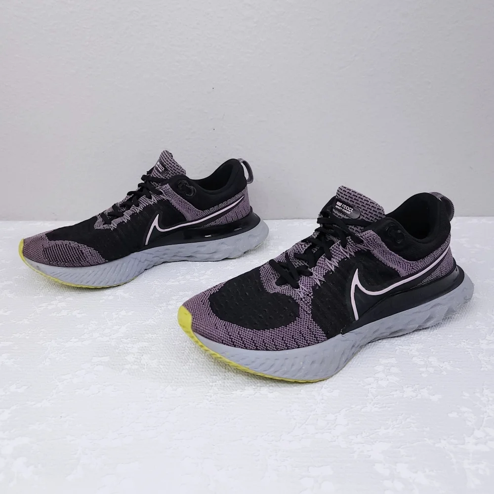 NIKE REACT Infinity Run FlyKnit 2 US 9.5 Violet Dust FK 2 Athletic Sneaker Shoes - Picture 2 of 10